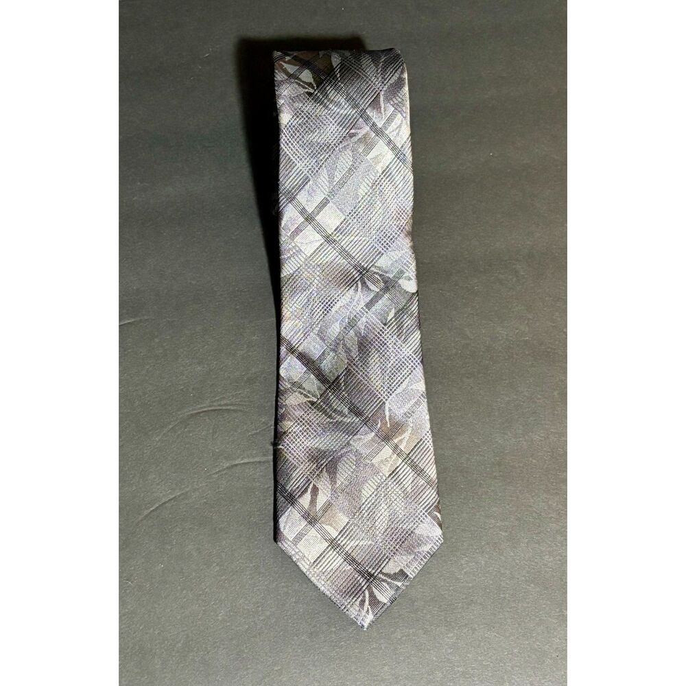 Van Heusen Men's Tie – Gray Geometric Plaid Pattern – Classic Polyester Necktie